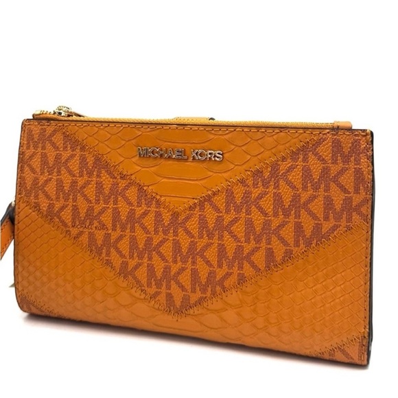 Michael Kors Large Double Zip Wallet
Wristlet Cider Multi - Picture 3 of 8